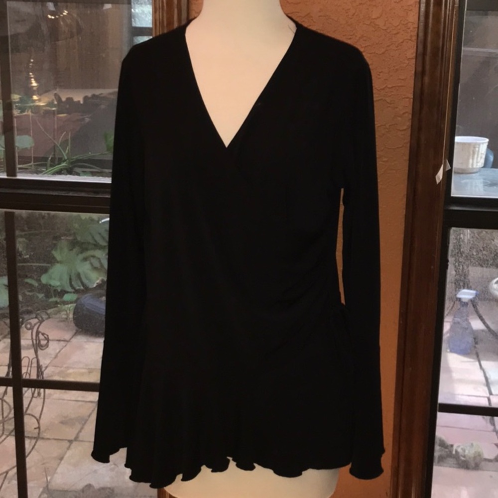 Peplum w/flared sleeves